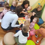 Odwiedziny dzieci w MBP w Węgrowie, 26.04.2023