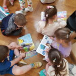 Wizyta przedszkolaków w MBP w Węgrowie, 30.05.2023 r.