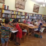 Wizyta przedszkolaków, MBP w Węgrowie, 18.07.2023 r.